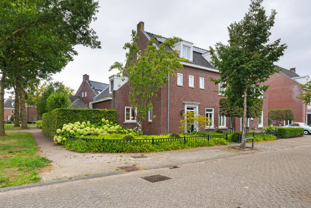 Helmond – Iekendonksevoort 81