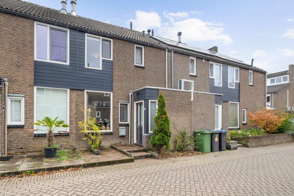 Arnhem – Deurnestraat 6